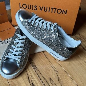 LOUIS VUITTON Frontrow Sneakers